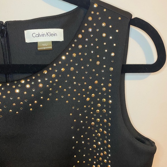 Calvin Klein sequin dress No wrinkles or stains Zipper back is smooth Like new - Picture 3 of 6